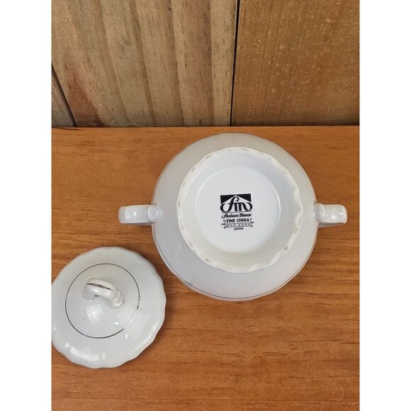 Vintage Porcelain Sugar Bowl With Lid & Floral Pink Rose Design - Picture 7 of 7